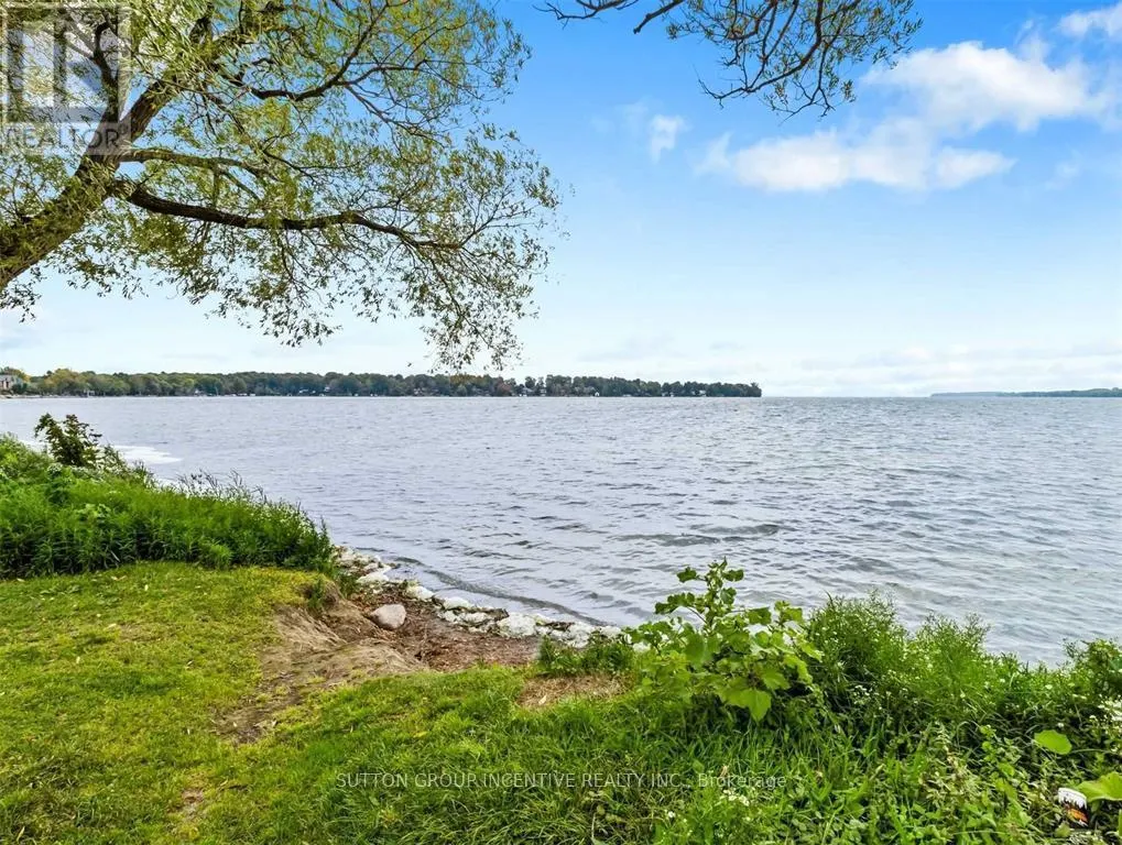36 - 12 LANKIN BOULEVARD