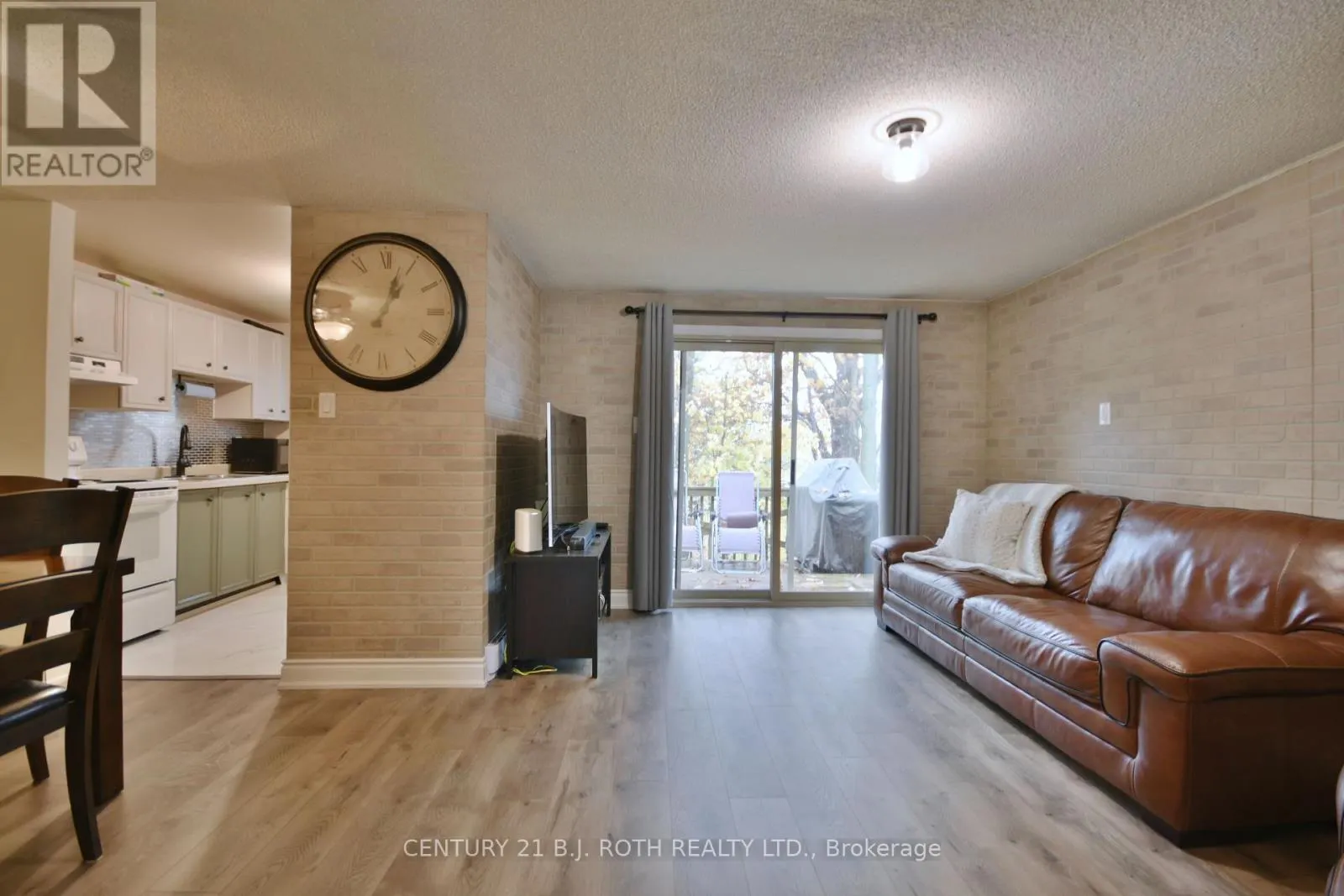 11 PHEASANT TRAIL