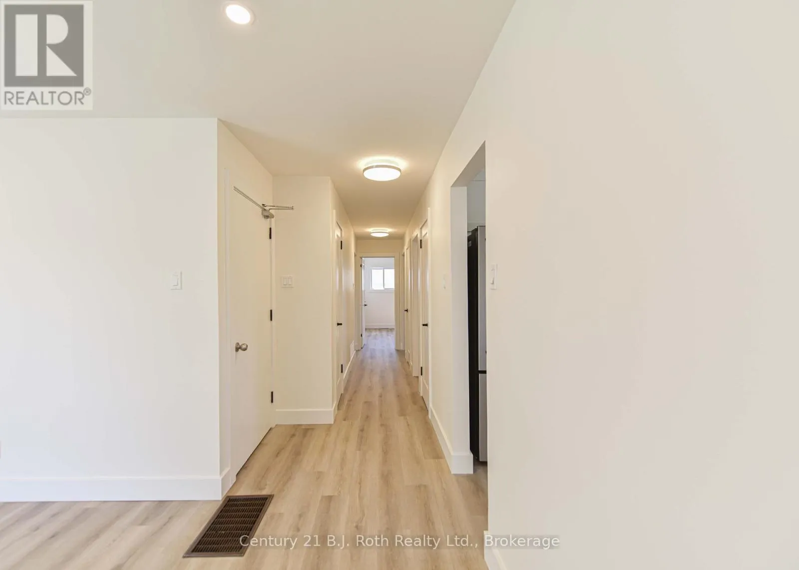 571 HIGH STREET