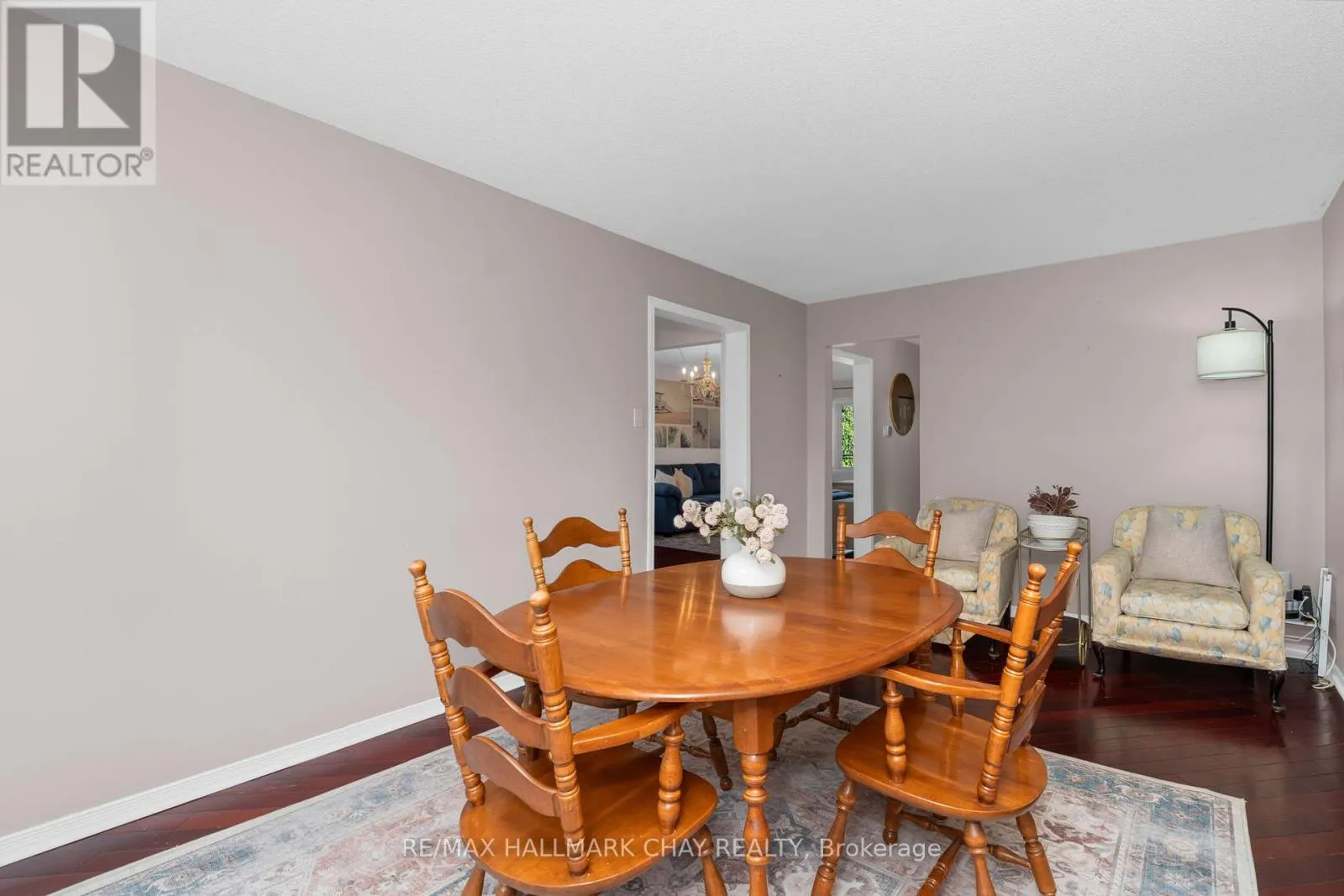 294 HICKLING TRAIL