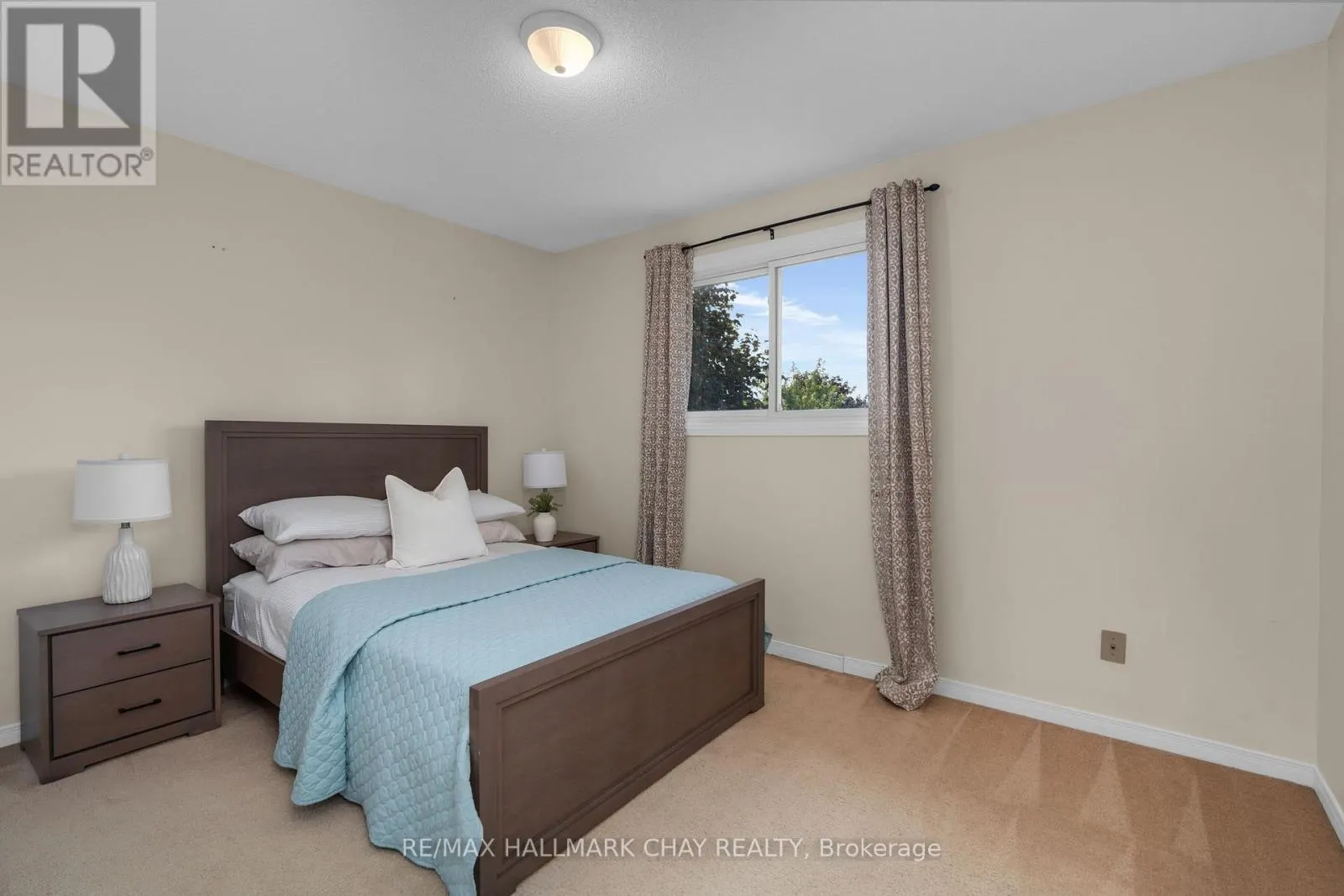 294 HICKLING TRAIL