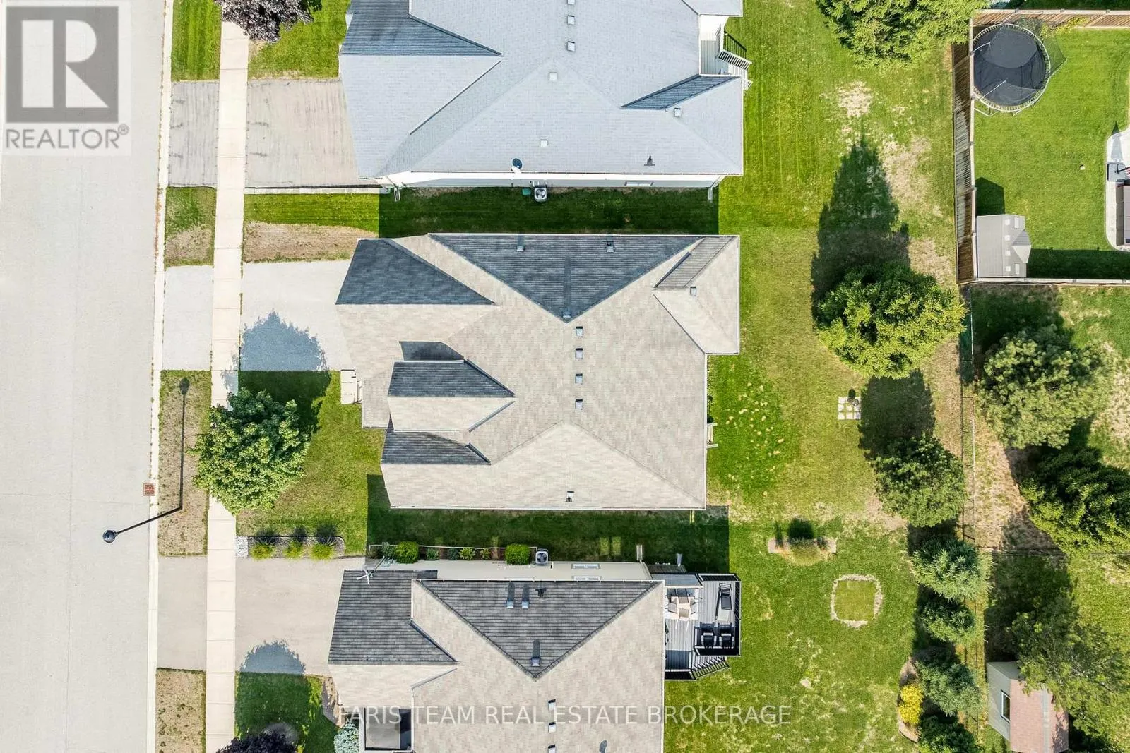 83 WHITE SANDS WAY