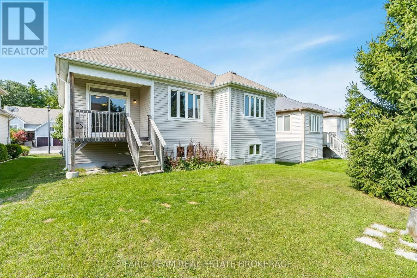 83 WHITE SANDS WAY