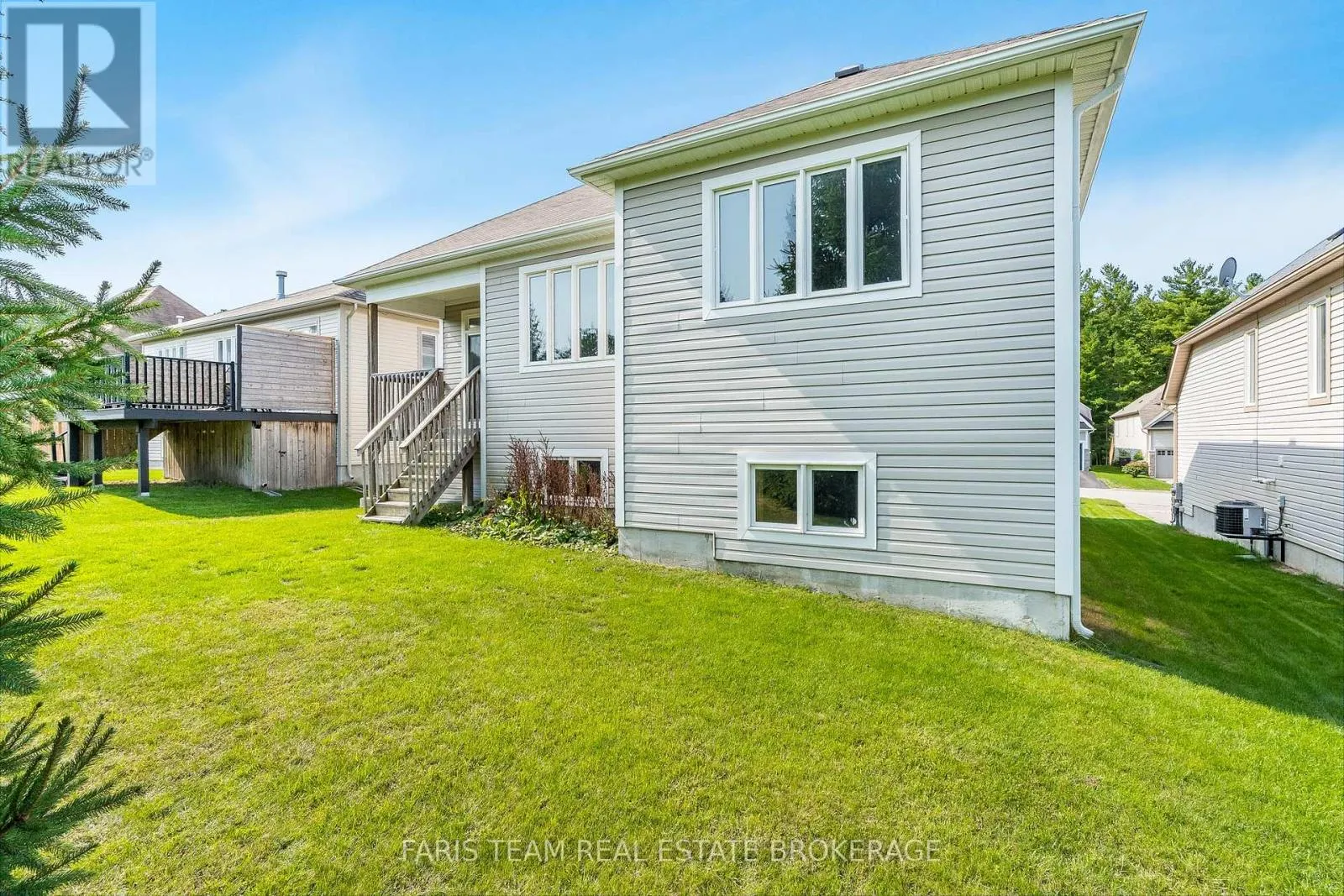 83 WHITE SANDS WAY