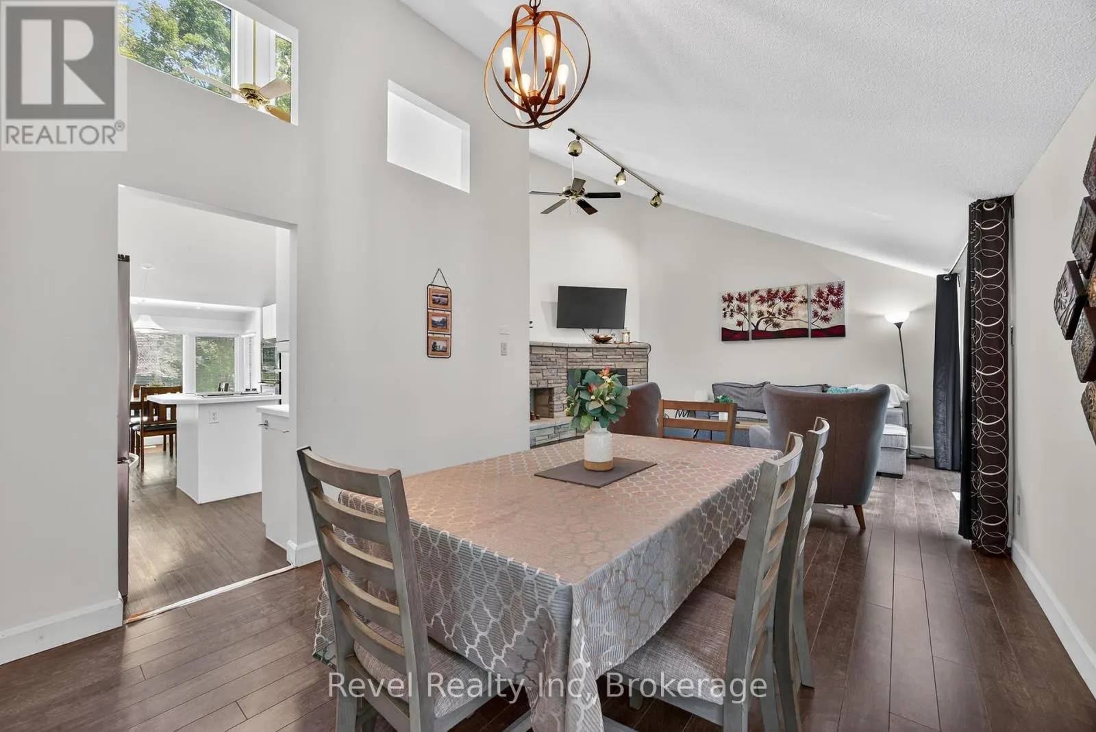 78 FOREST CIRCLE