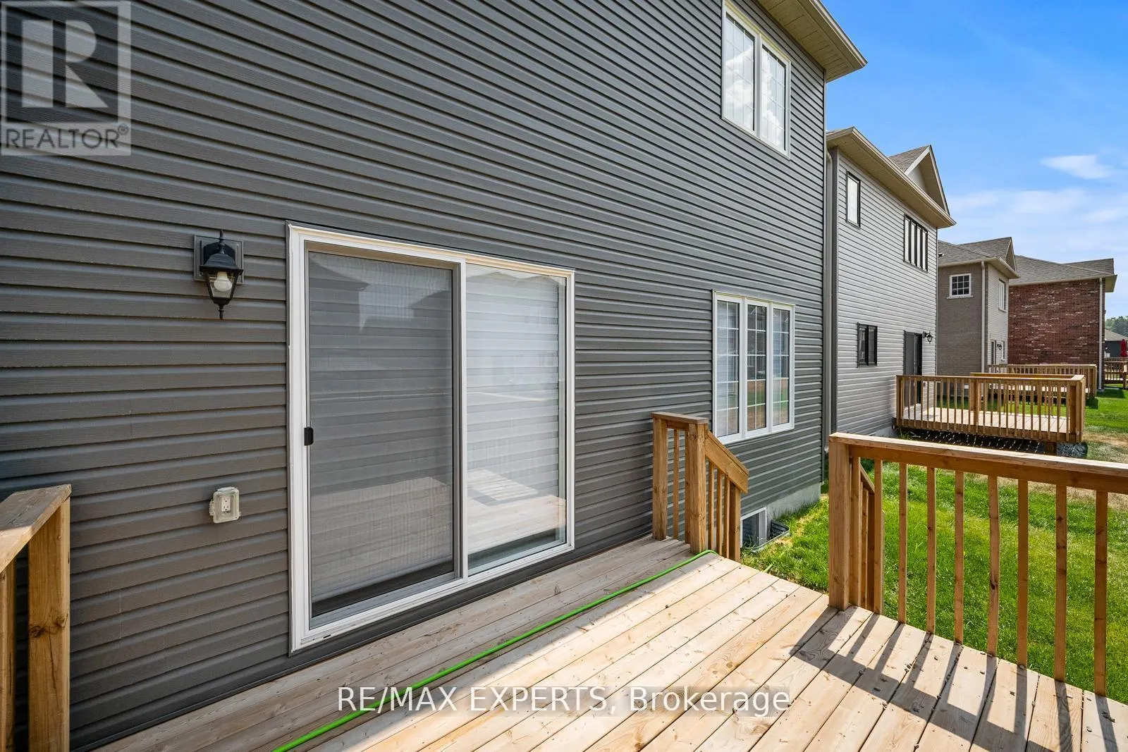 216 CUBITT STREET