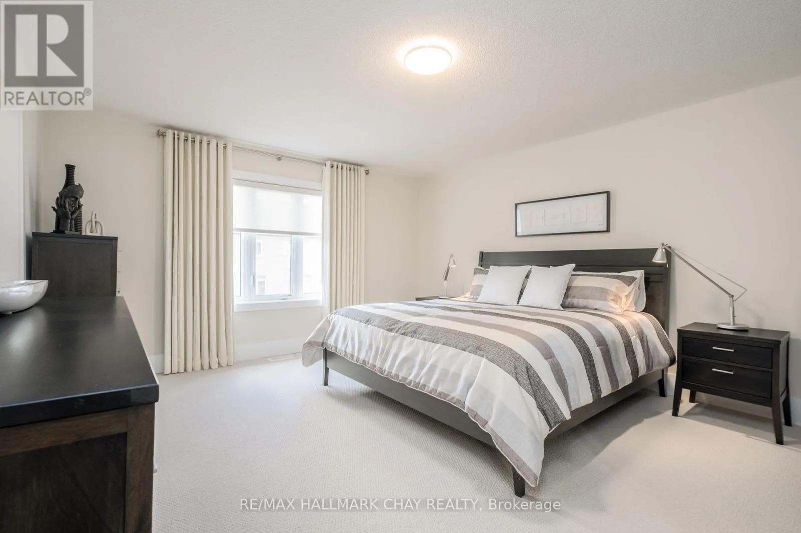38 RUGMAN CRESCENT