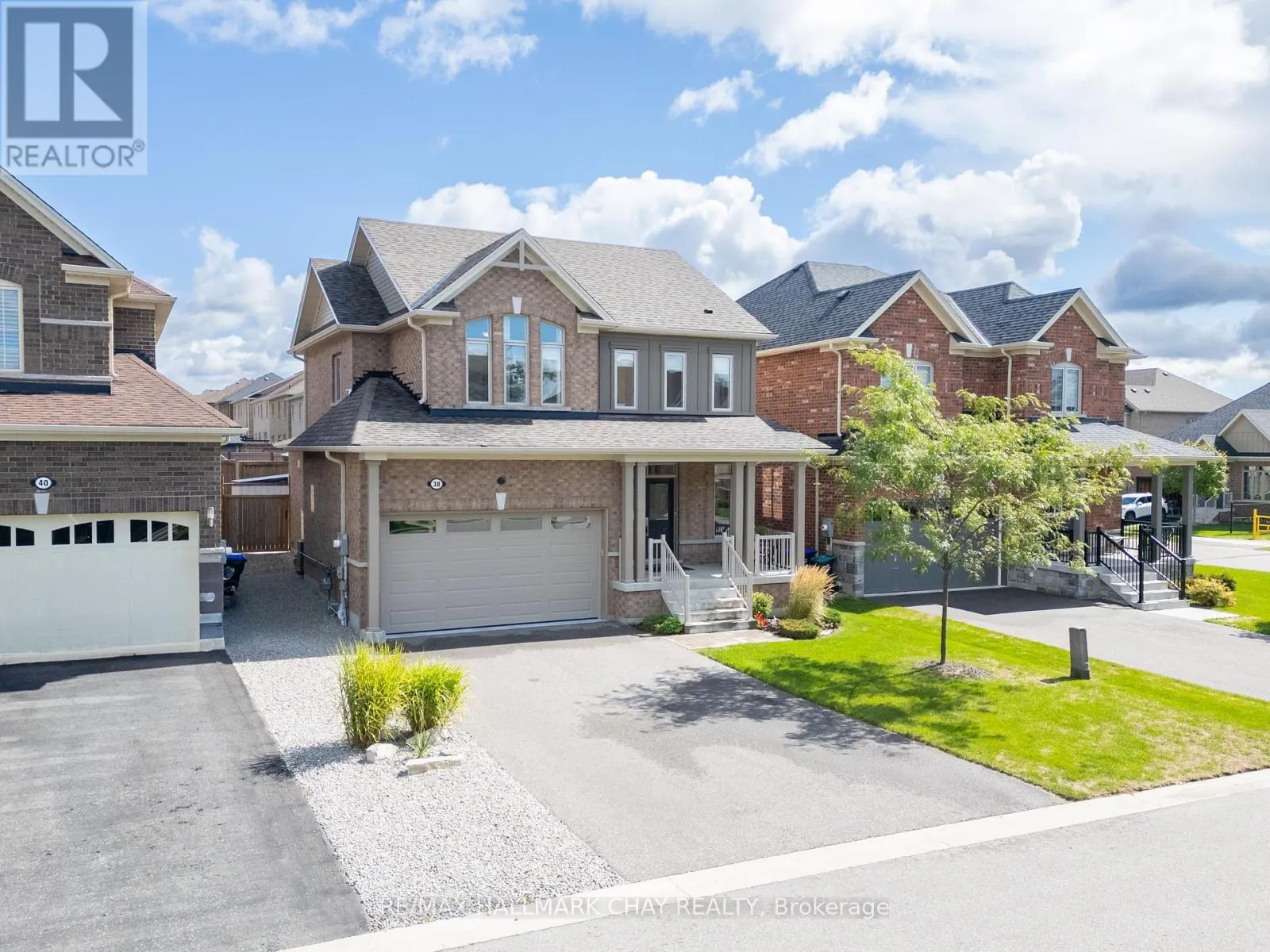 38 RUGMAN CRESCENT