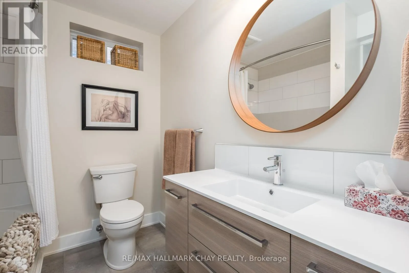 38 RUGMAN CRESCENT