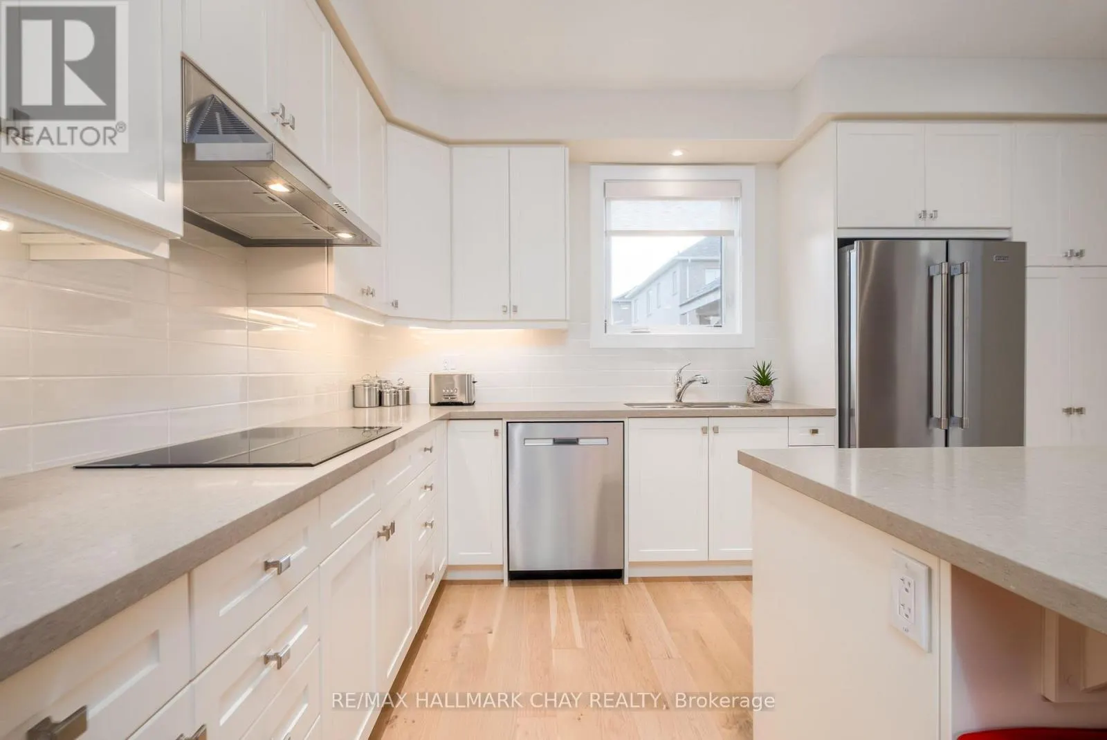 38 RUGMAN CRESCENT
