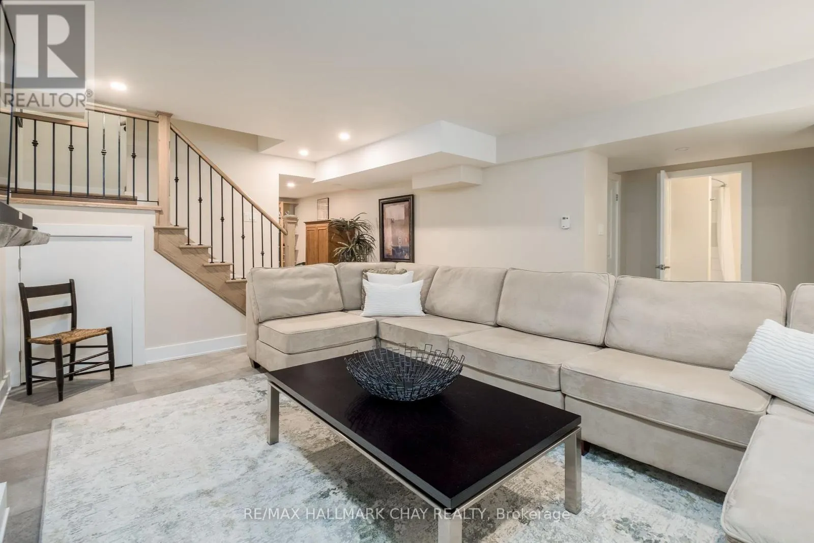 38 RUGMAN CRESCENT