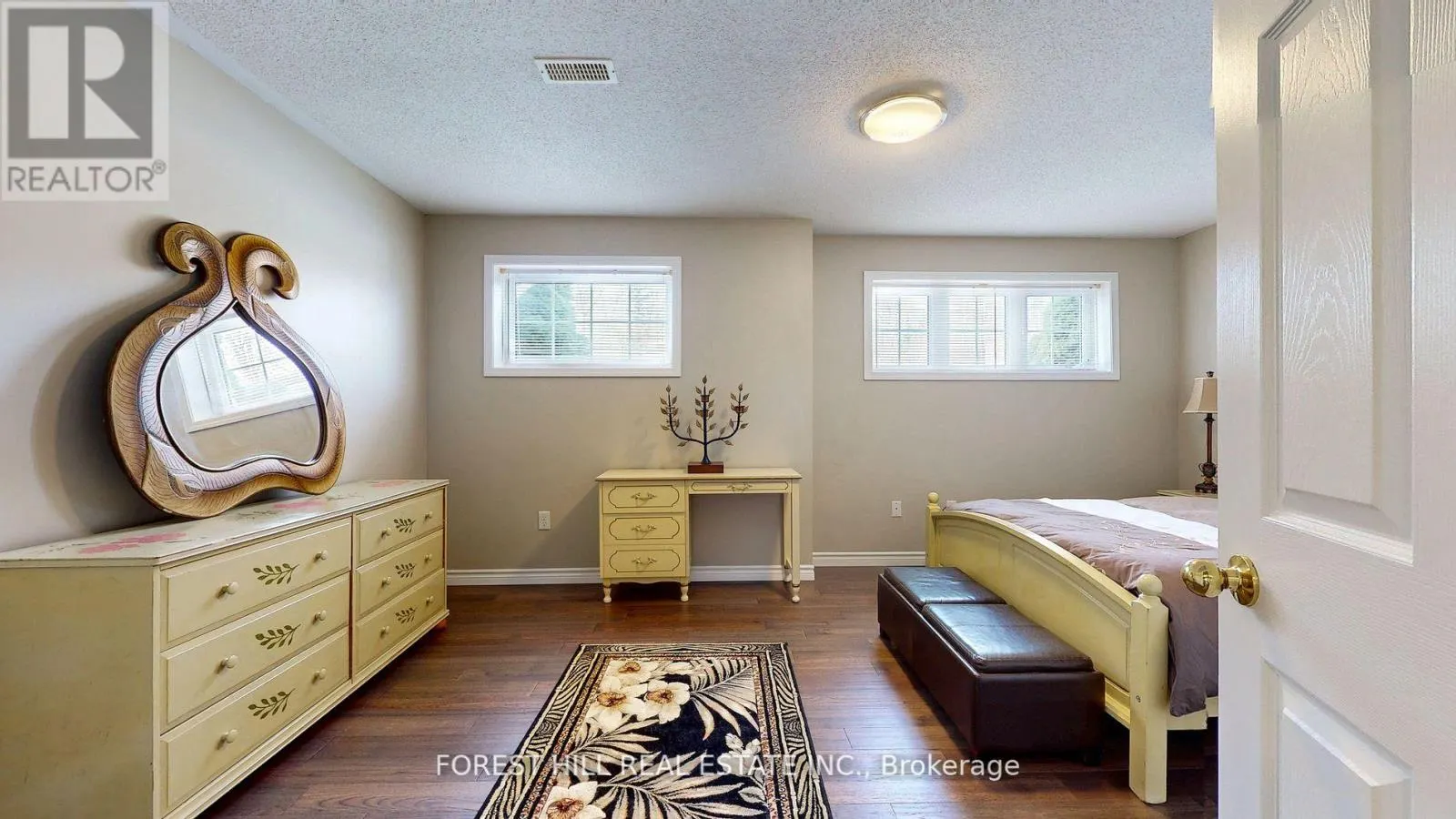 7 TAMARACK WAY