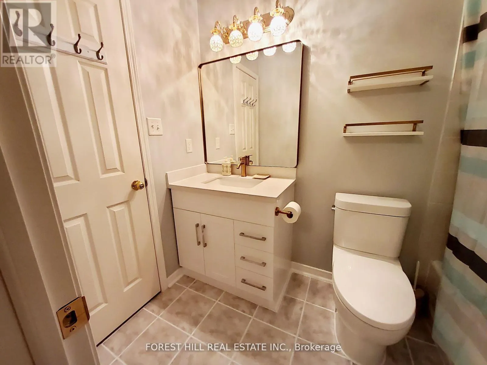 7 TAMARACK WAY