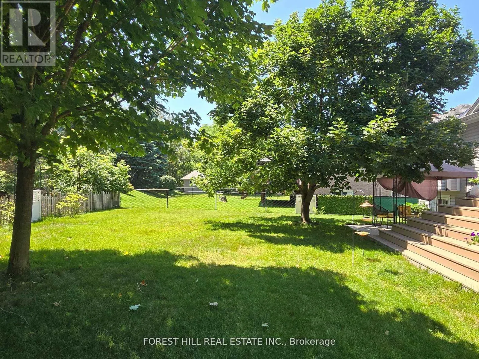 7 TAMARACK WAY