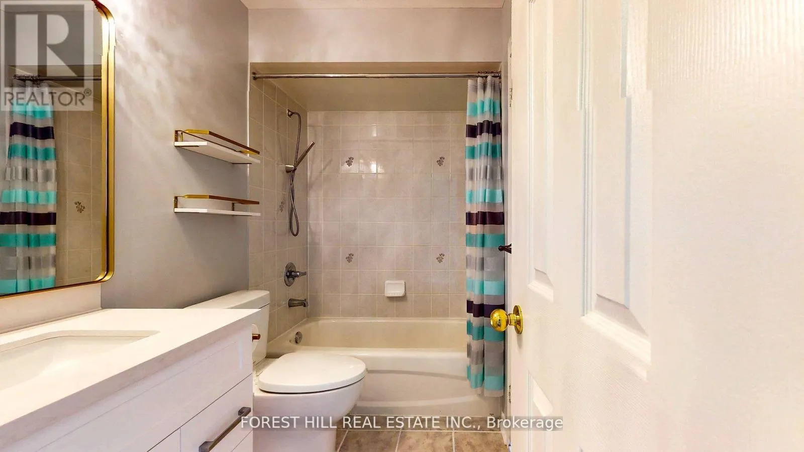7 TAMARACK WAY