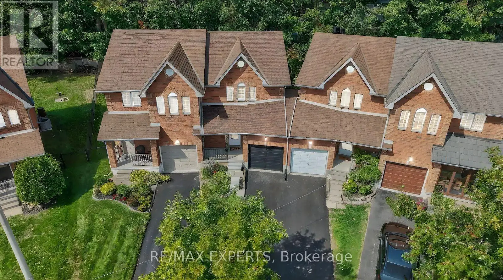 32 HUITEMA COURT