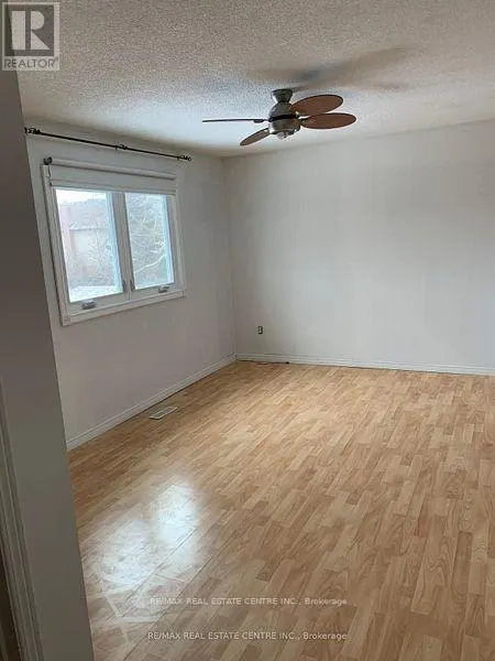 14 LINDSAY COURT