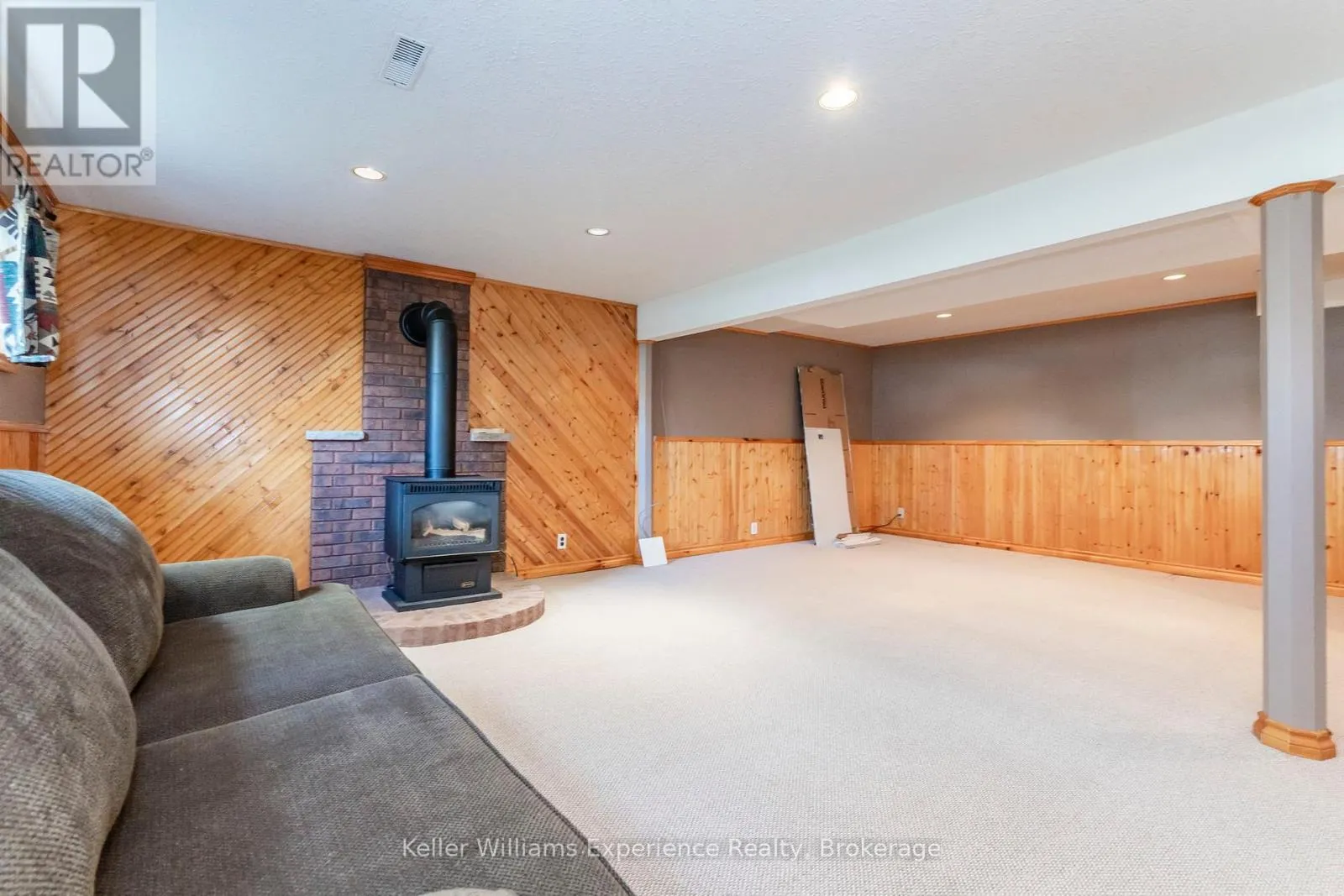 309 LESCAUT ROAD