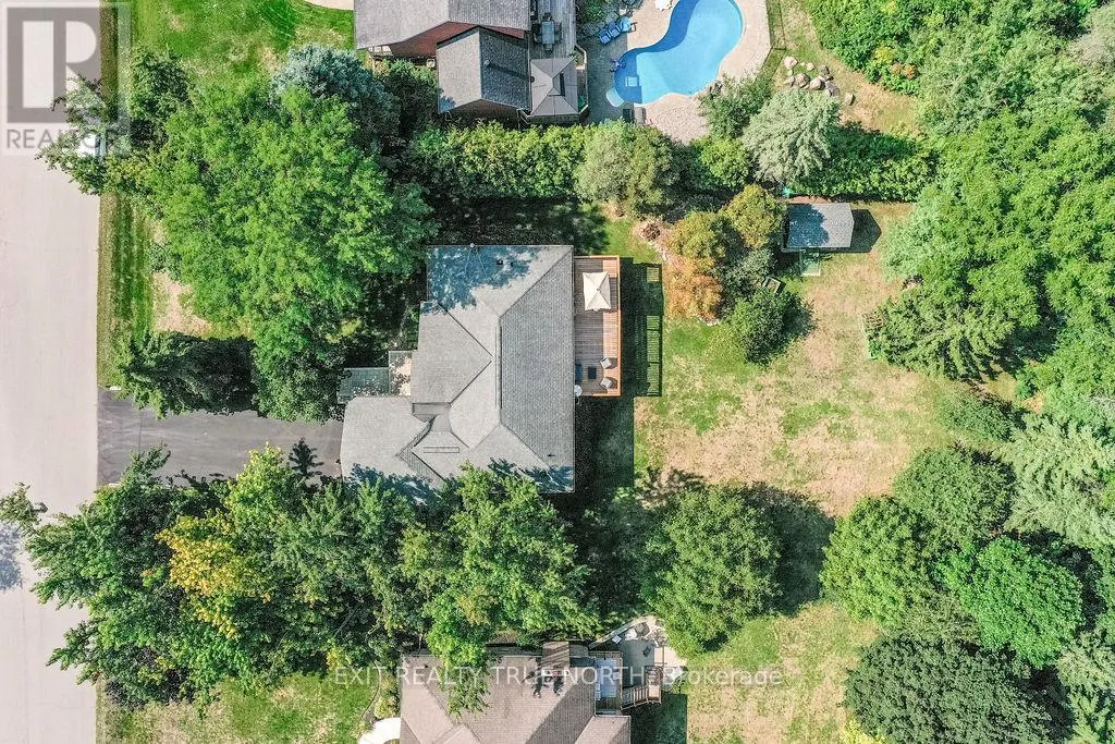 28 NICHOLSON CRESCENT