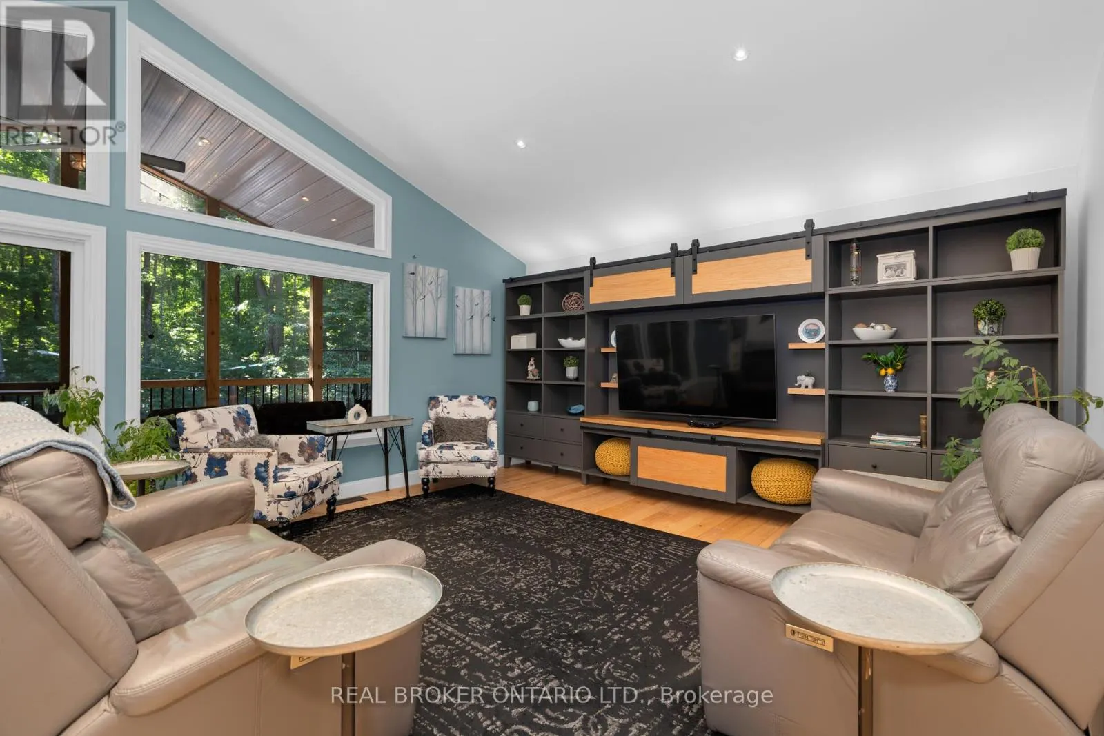 122 TIMCOURT DRIVE