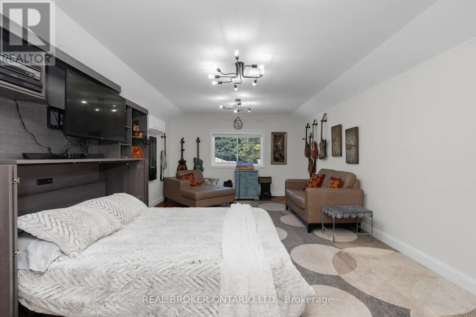 122 TIMCOURT DRIVE