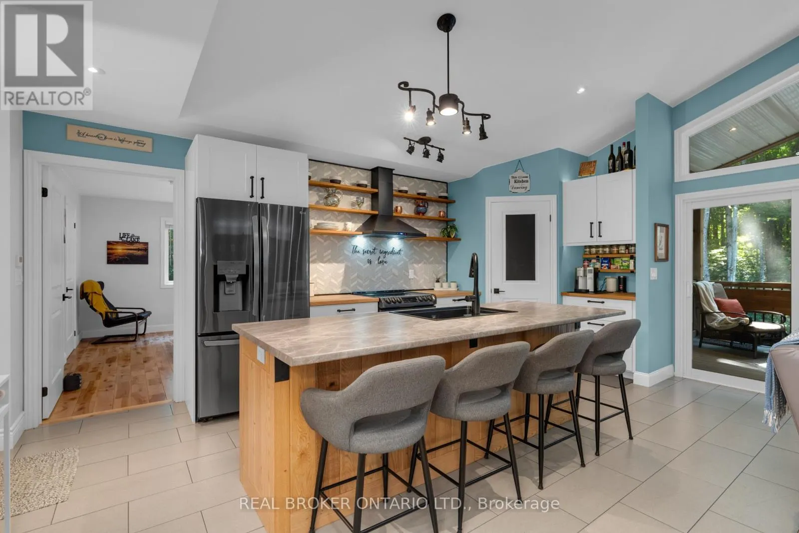 122 TIMCOURT DRIVE