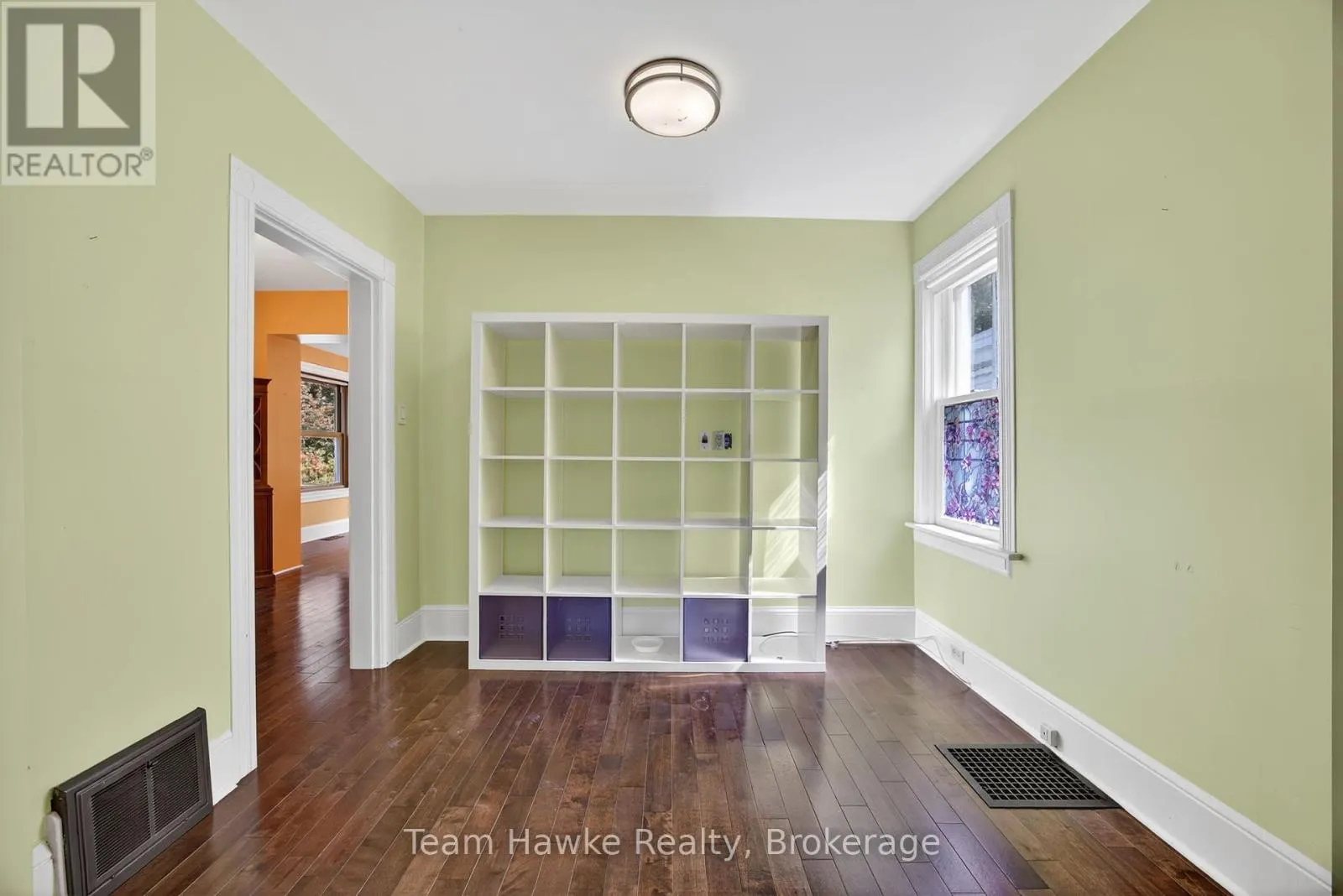 343 FIFTH STREET E