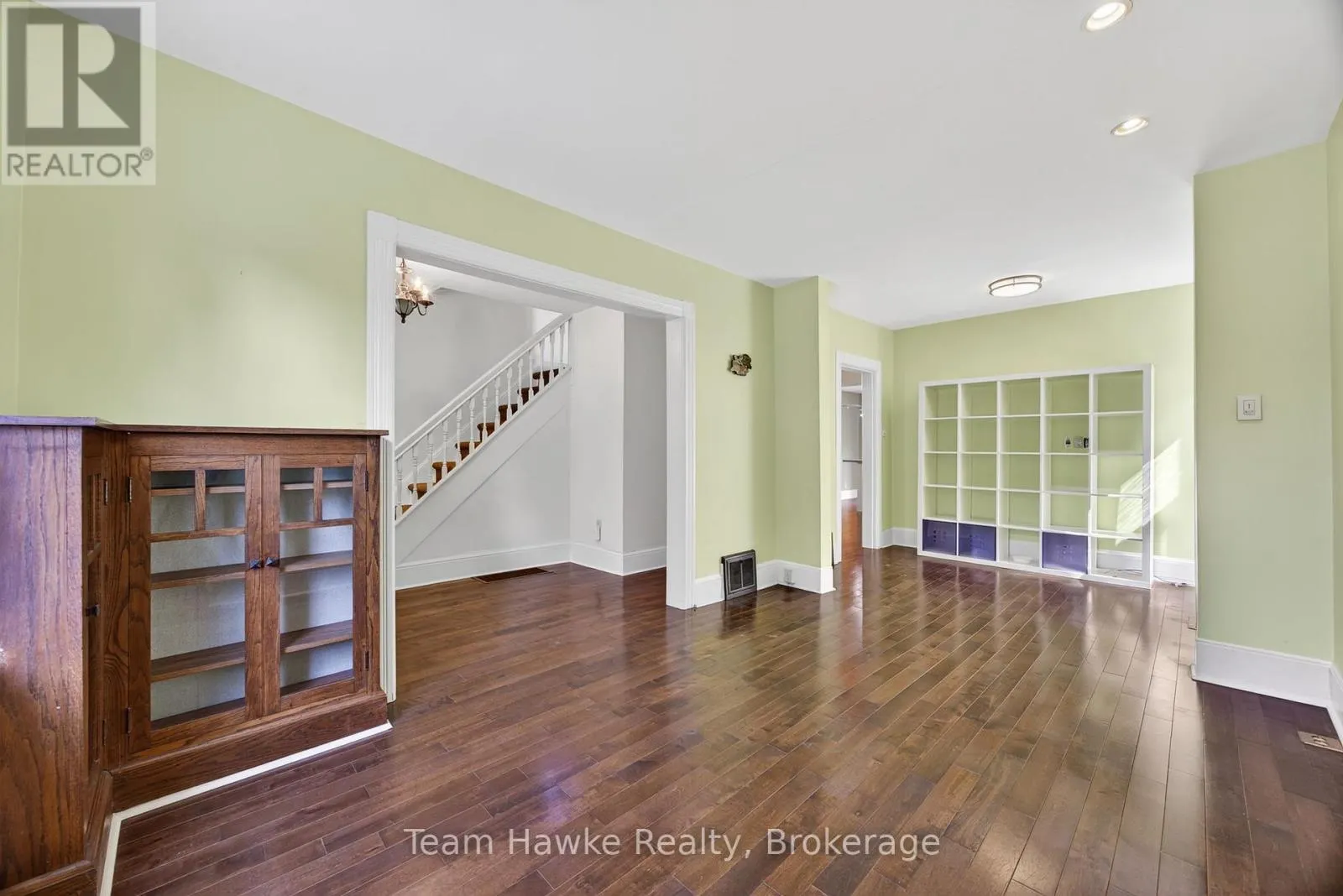 343 FIFTH STREET E