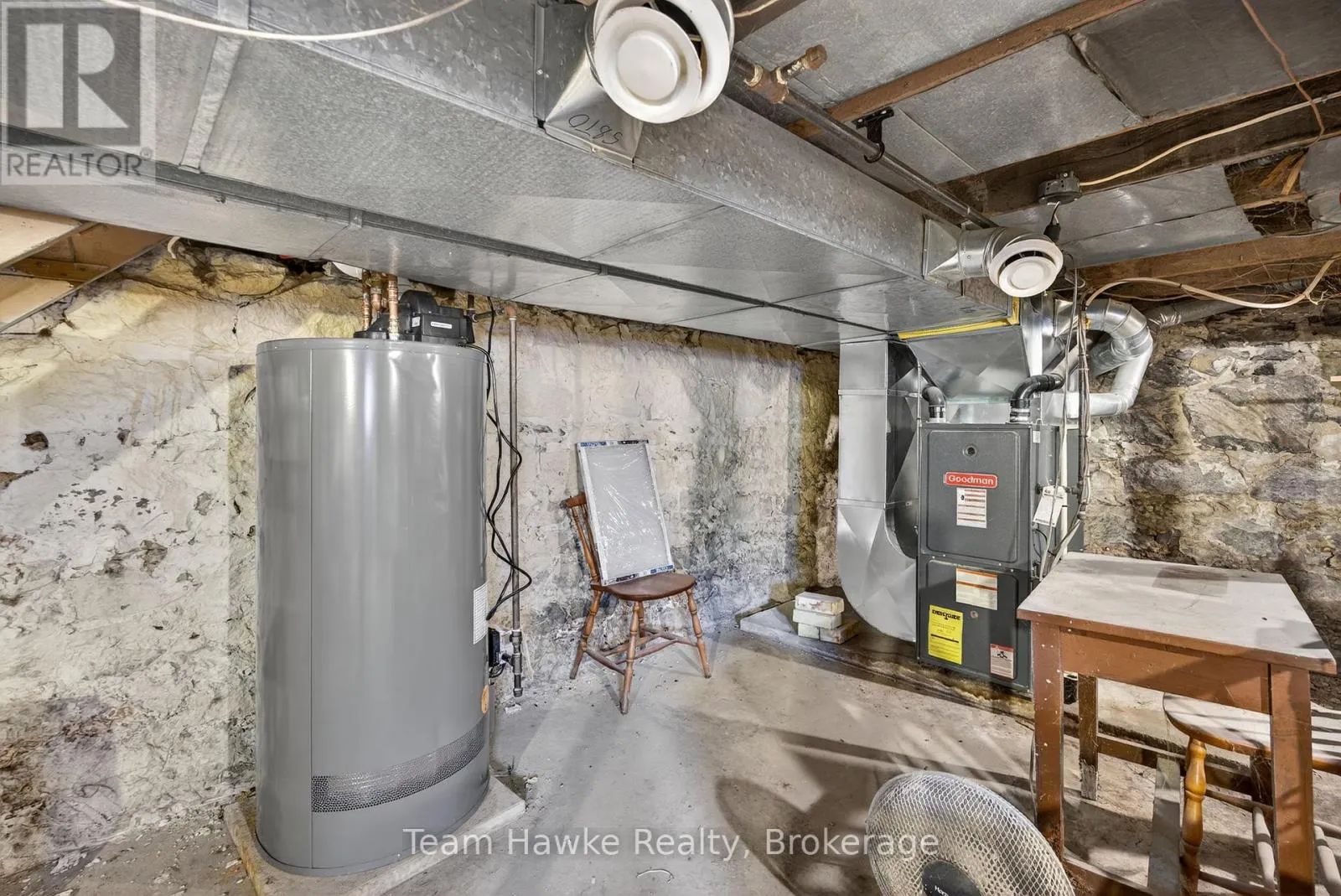 343 FIFTH STREET E