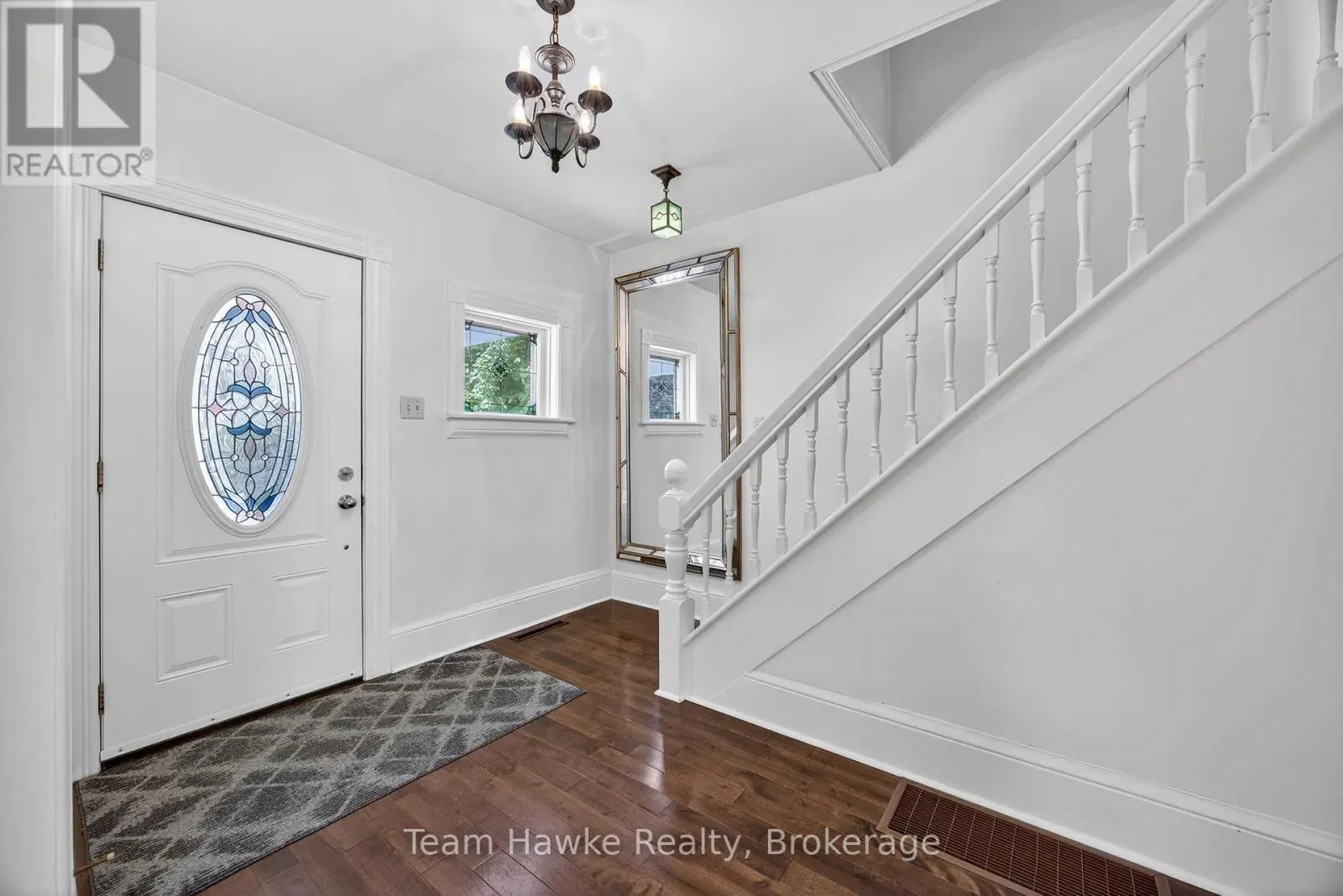 343 FIFTH STREET E