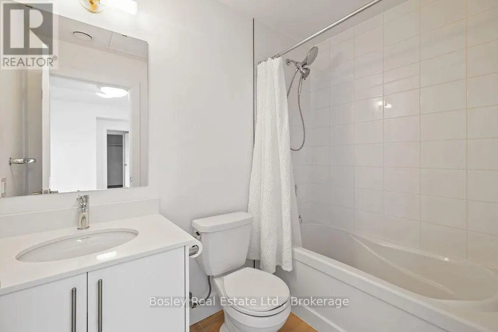 106 - 4 KIMBERLEY LANE, #106