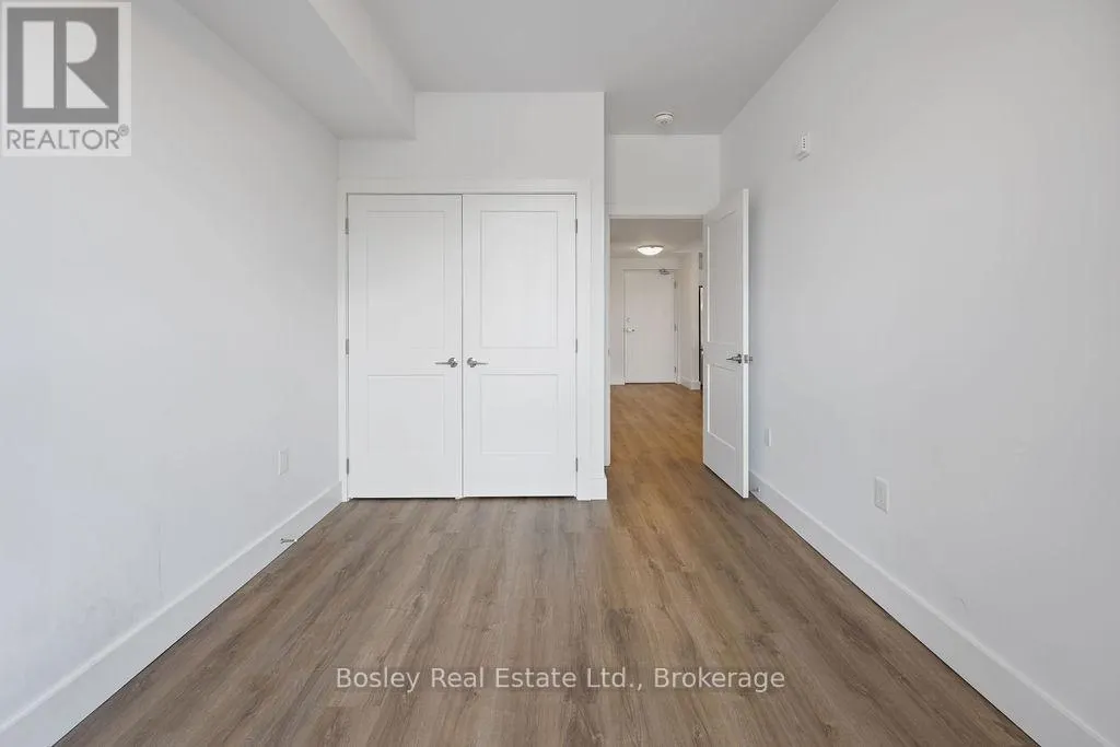 106 - 4 KIMBERLEY LANE, #106