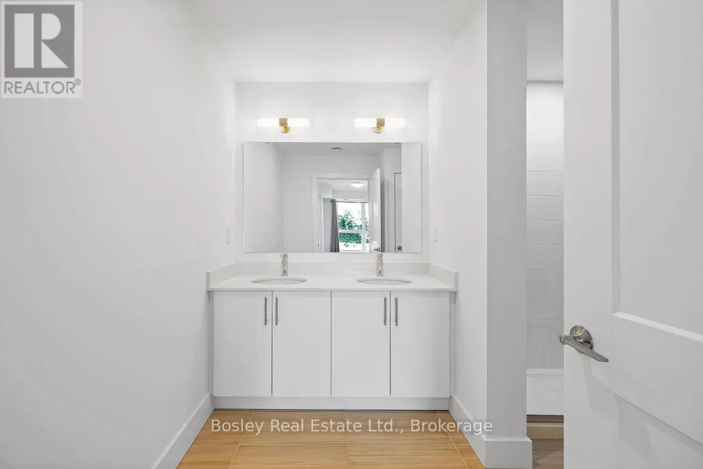 106 - 4 KIMBERLEY LANE, #106