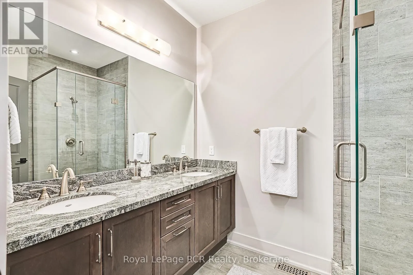4 MEADOWLARK WAY