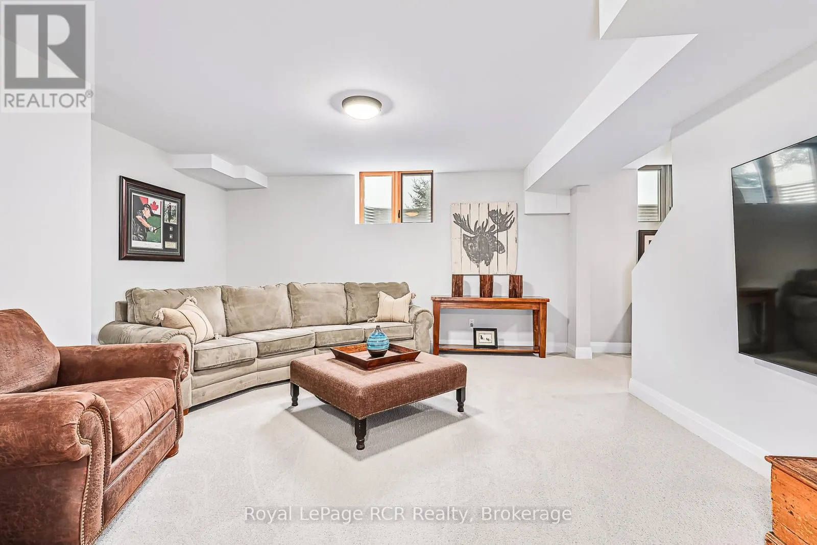 4 MEADOWLARK WAY