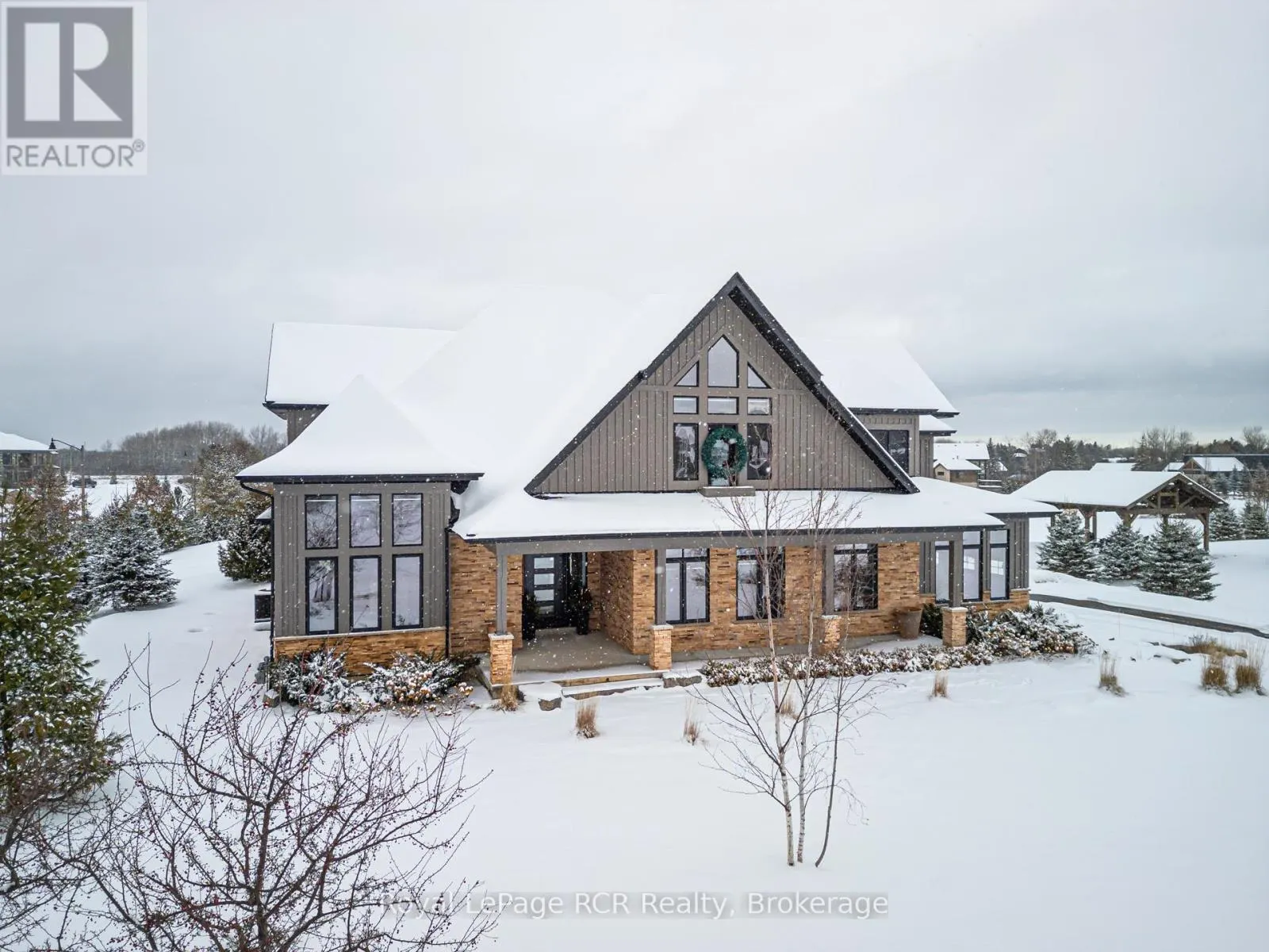 4 MEADOWLARK WAY