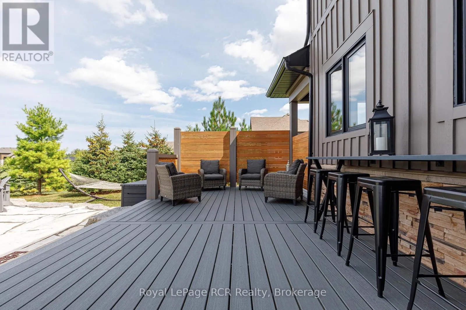 4 MEADOWLARK WAY