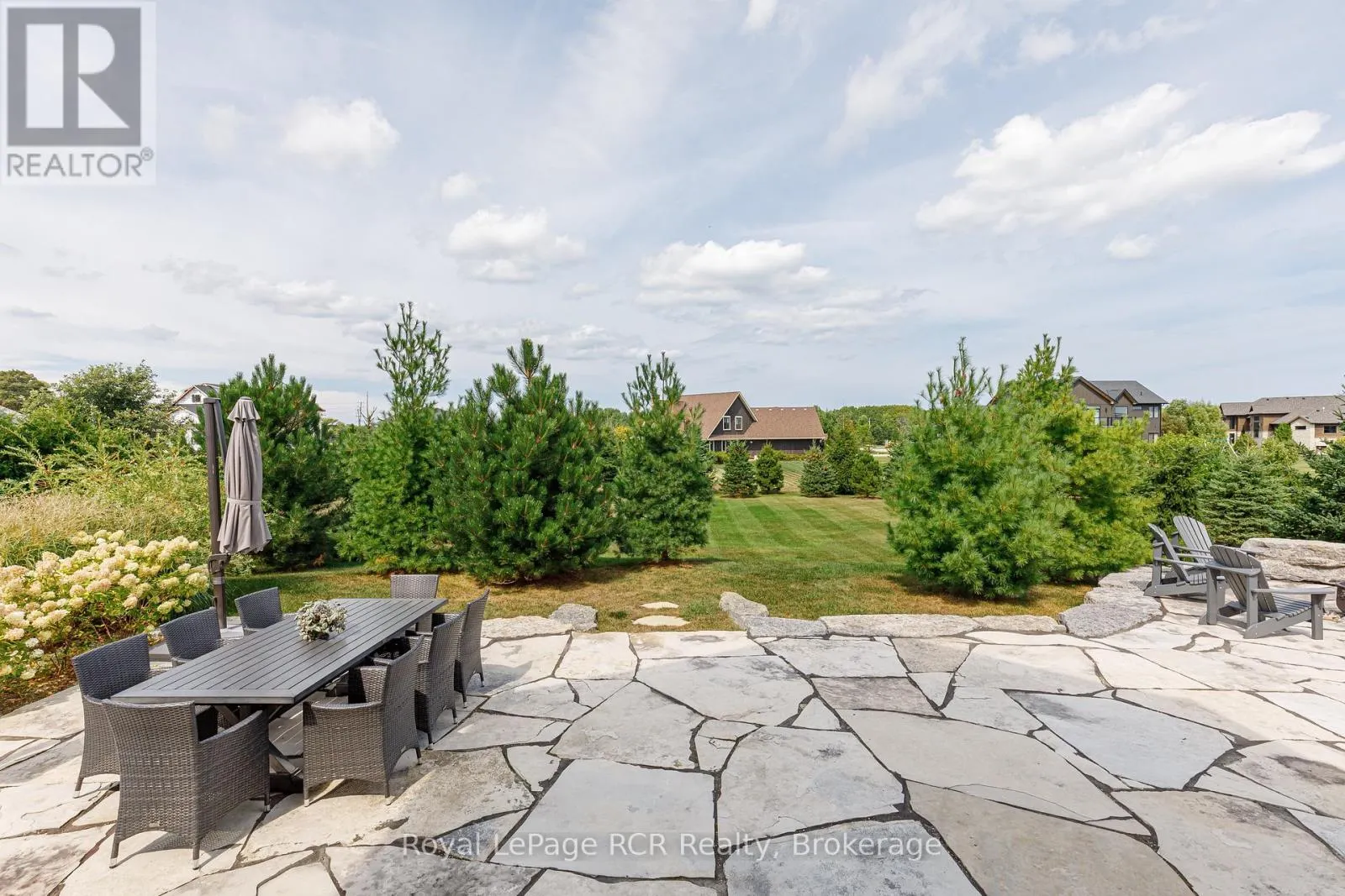 4 MEADOWLARK WAY