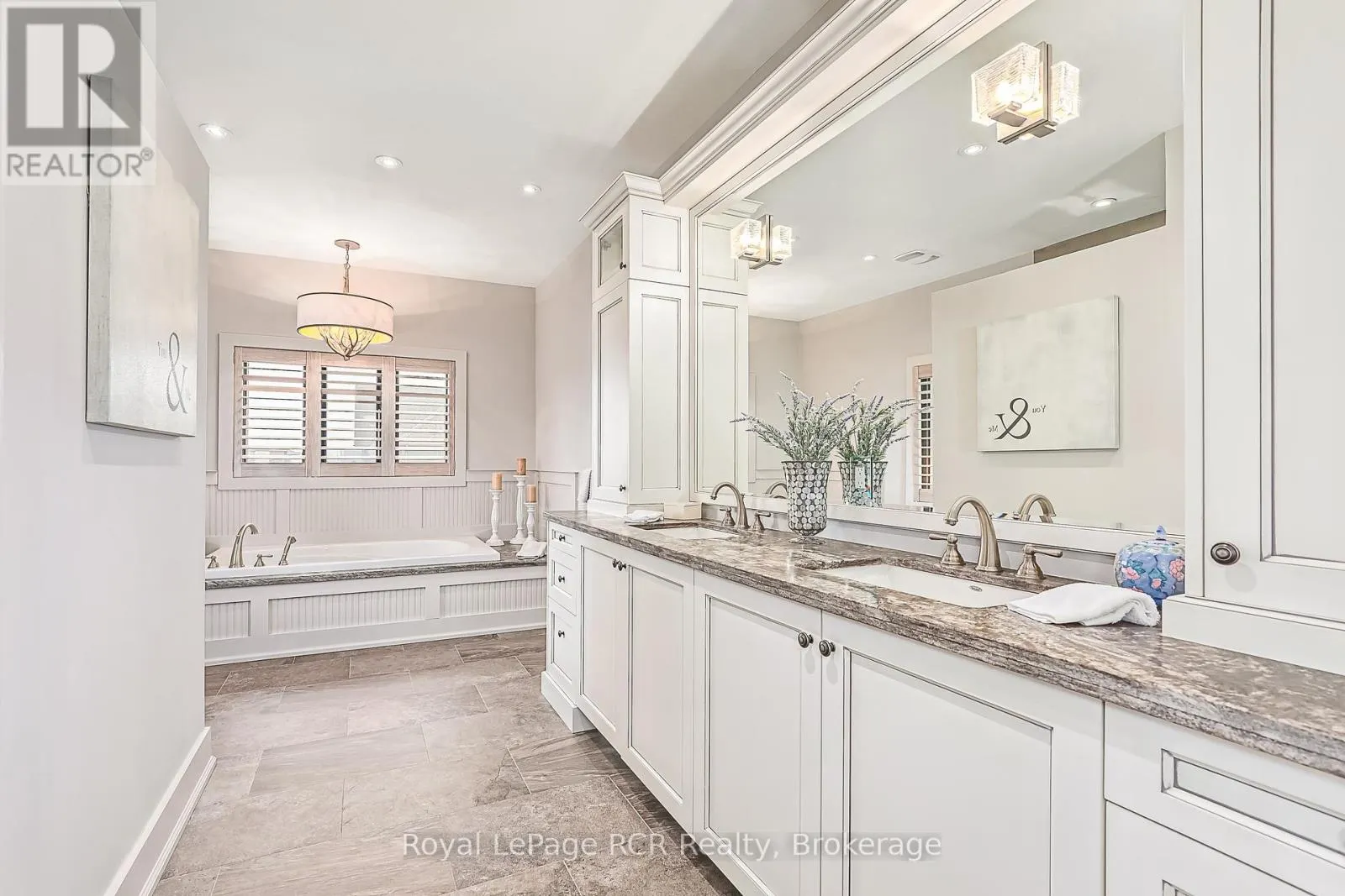 4 MEADOWLARK WAY