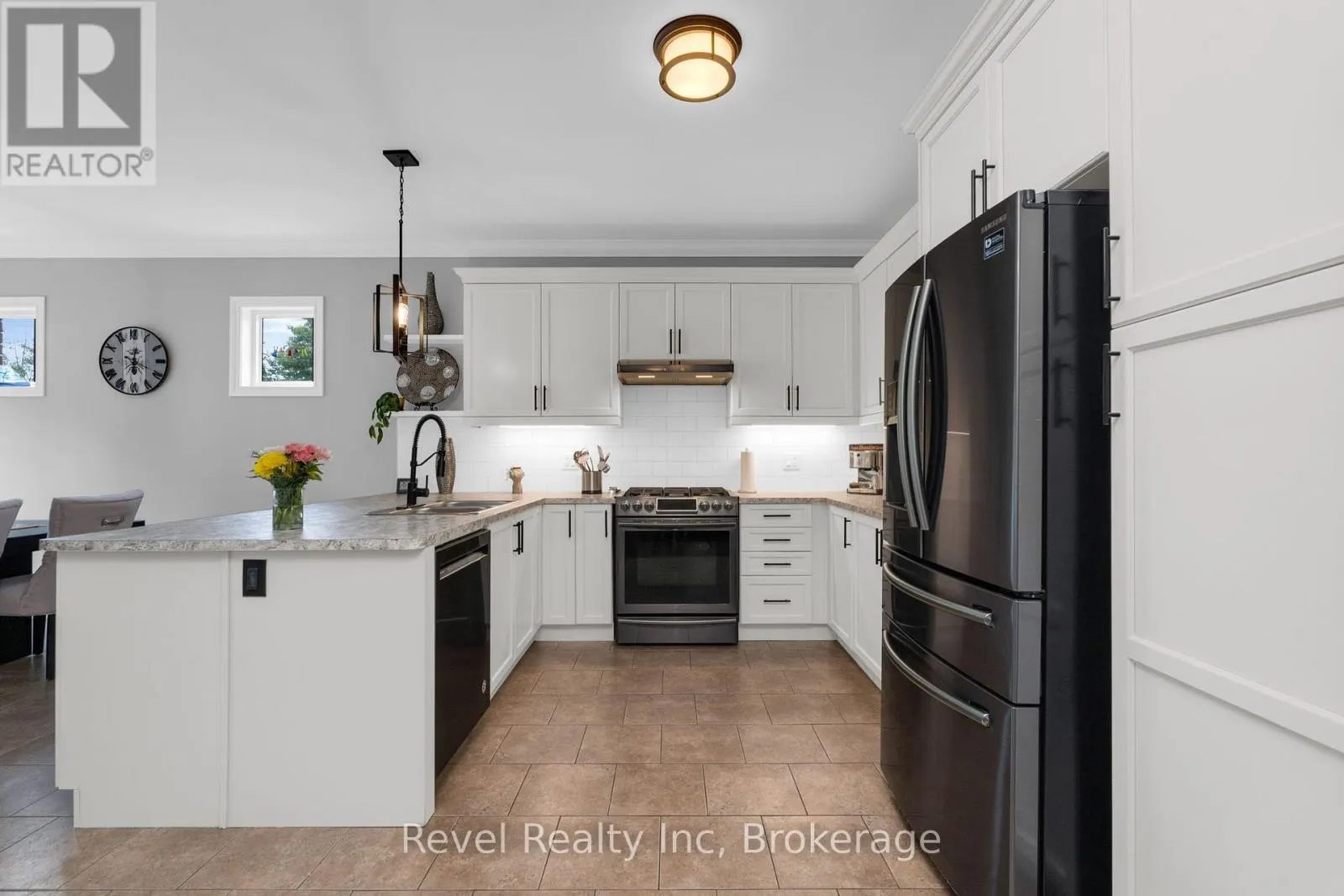 413 RUSS HOWARD DRIVE