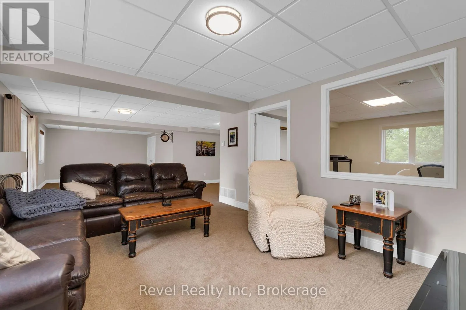 413 RUSS HOWARD DRIVE