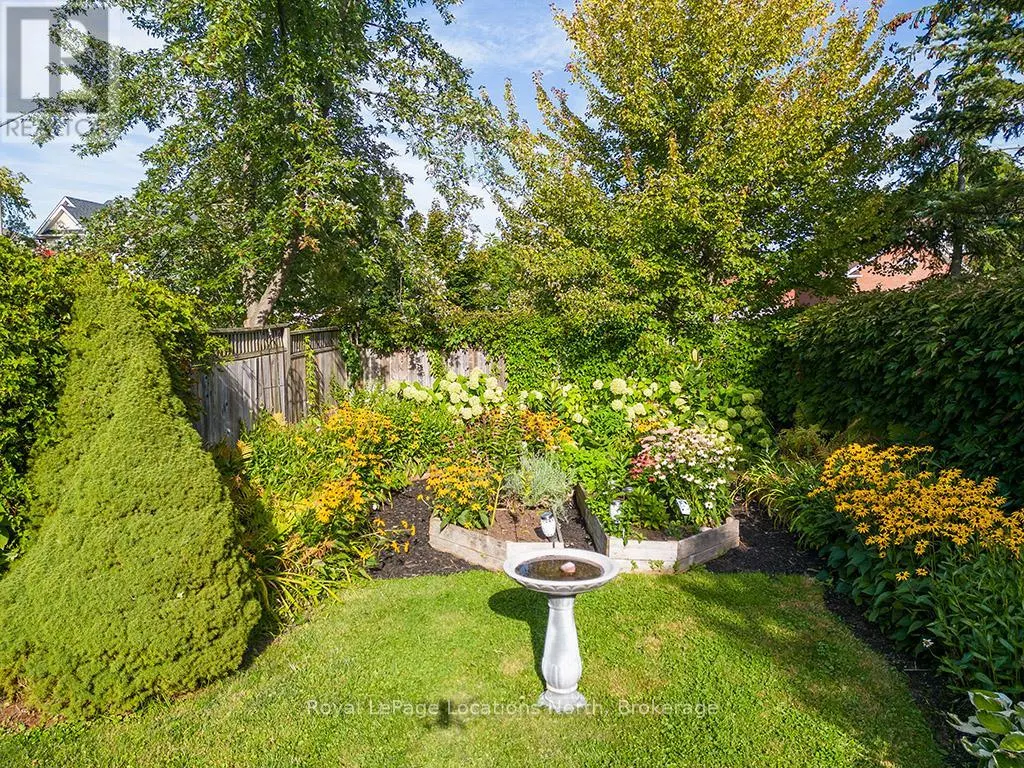 12 GEORGIAN MEADOWS DRIVE