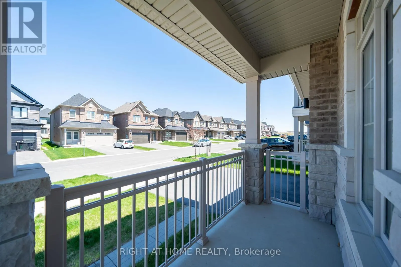 42 COPPERHILL HTS DRIVE E
