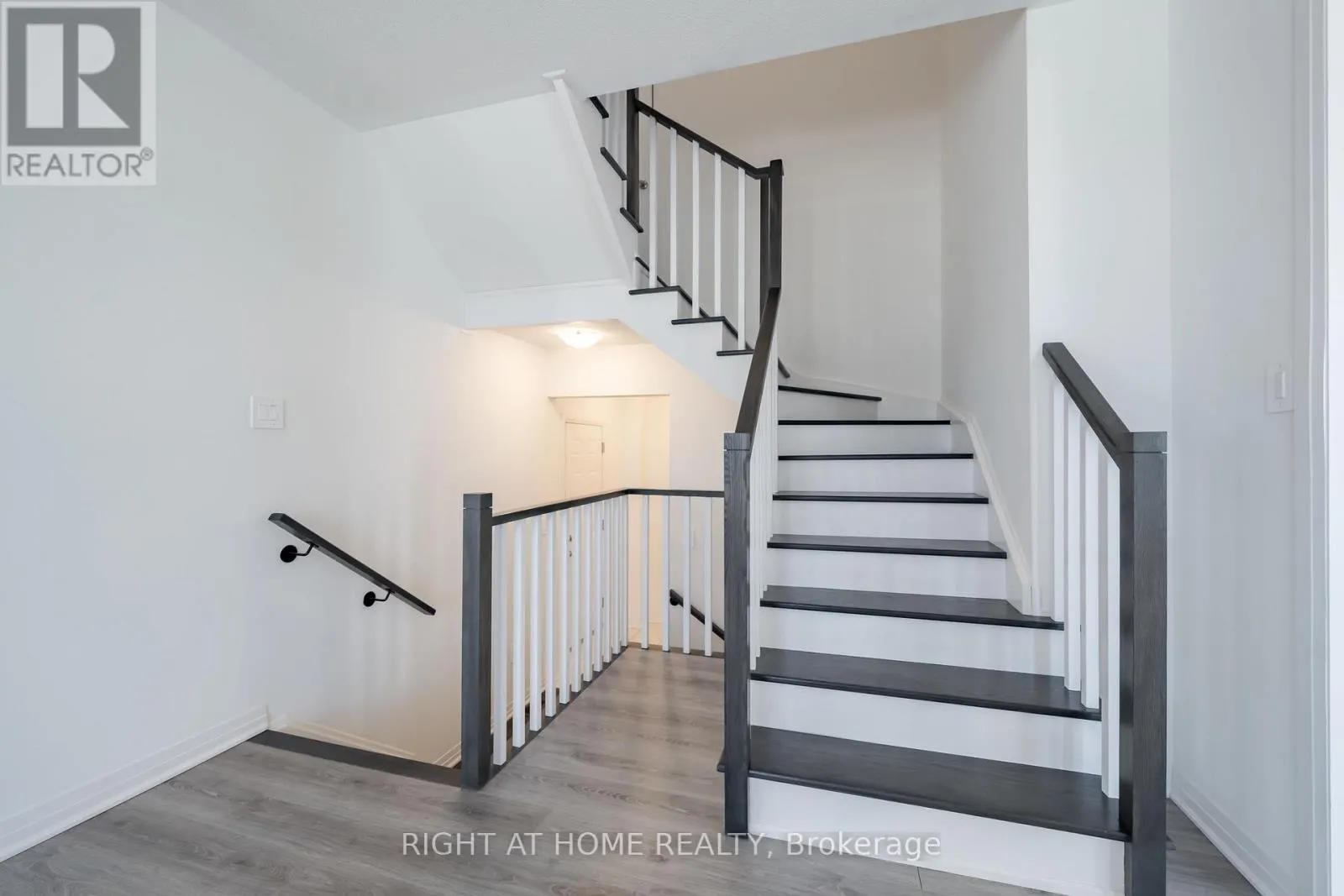42 COPPERHILL HTS DRIVE E