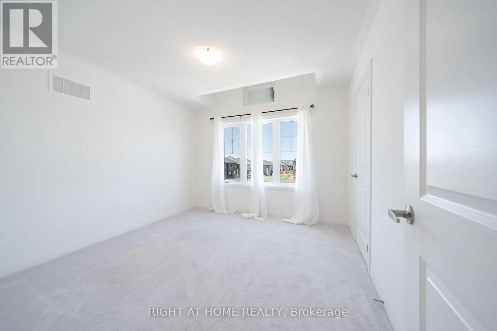 42 COPPERHILL HTS DRIVE E