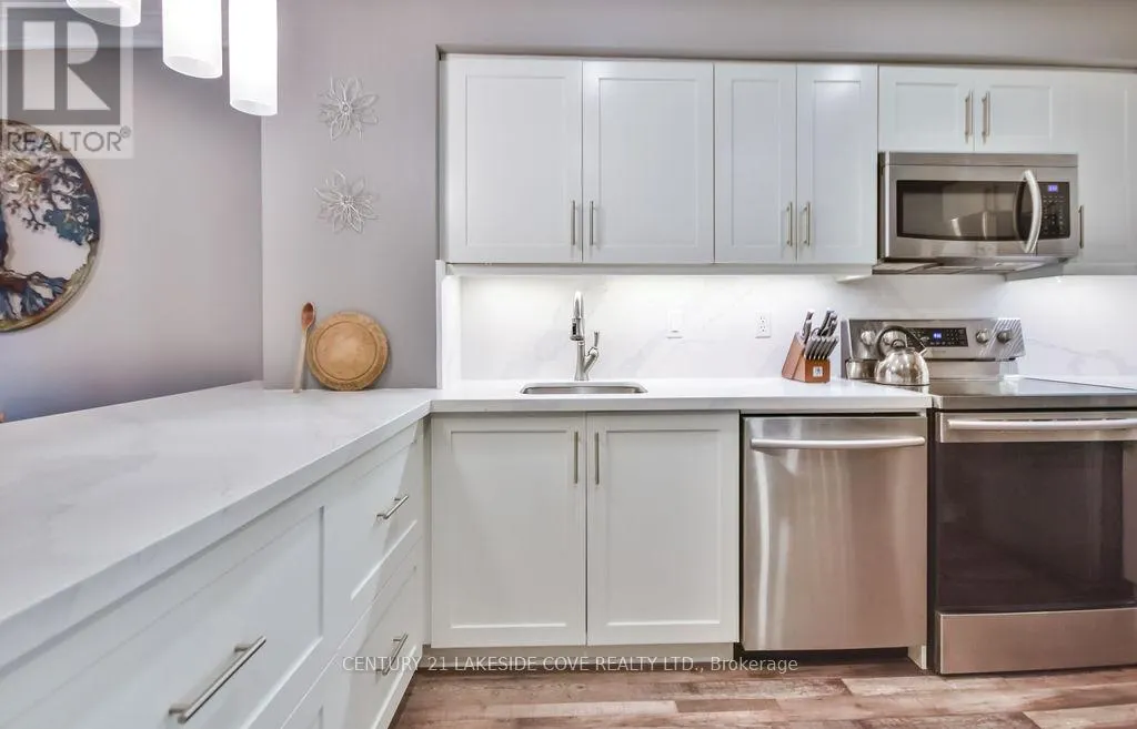 UNIT #7 - 70 LAGUNA PARKWAY