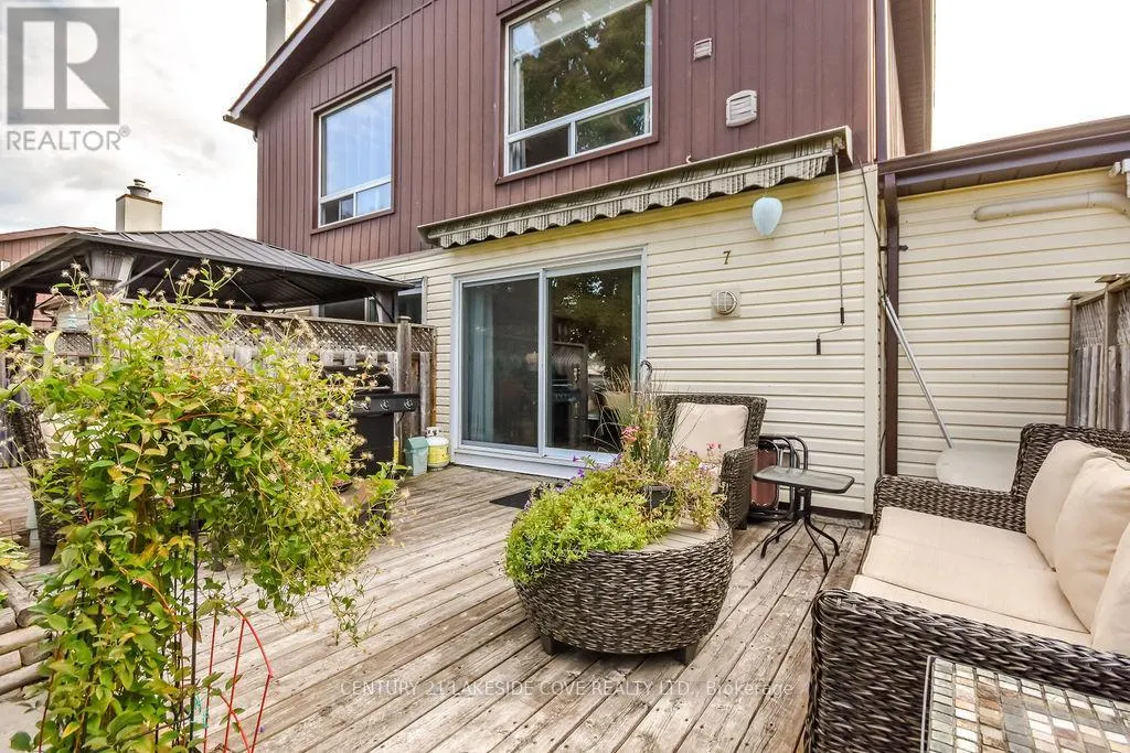 UNIT #7 - 70 LAGUNA PARKWAY