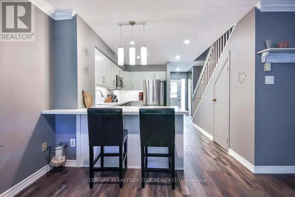 UNIT #7 - 70 LAGUNA PARKWAY