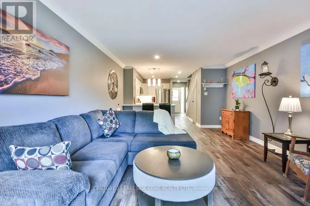 UNIT #7 - 70 LAGUNA PARKWAY
