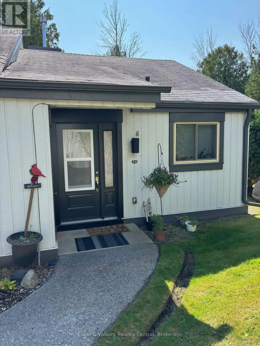 17 - 429 OXBOW CRESCENT, #17